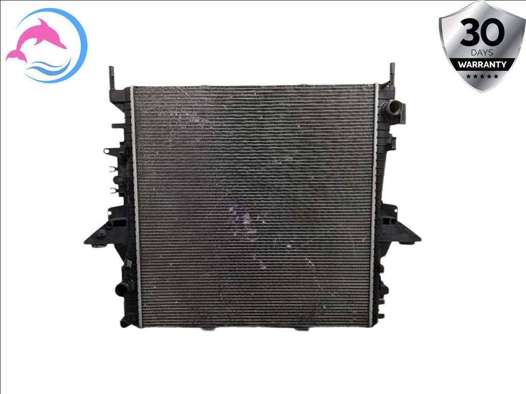 2014 - 2016 OEM LAND ROVER LR4 WATER COOLANT RADIATOR ASSEMBLY