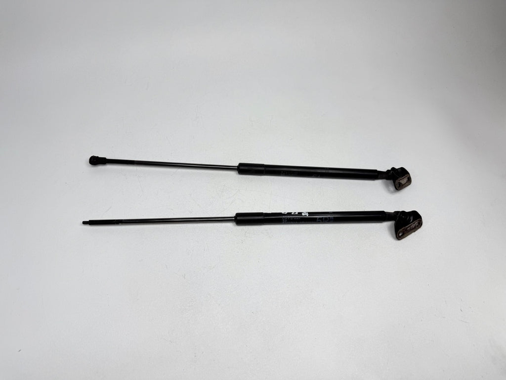 10 - 15 OEM TOYOTA PRIUS REAR RIGHT AND LEFT TRUNK LID HATCH LIFT STRUT SUPPORT