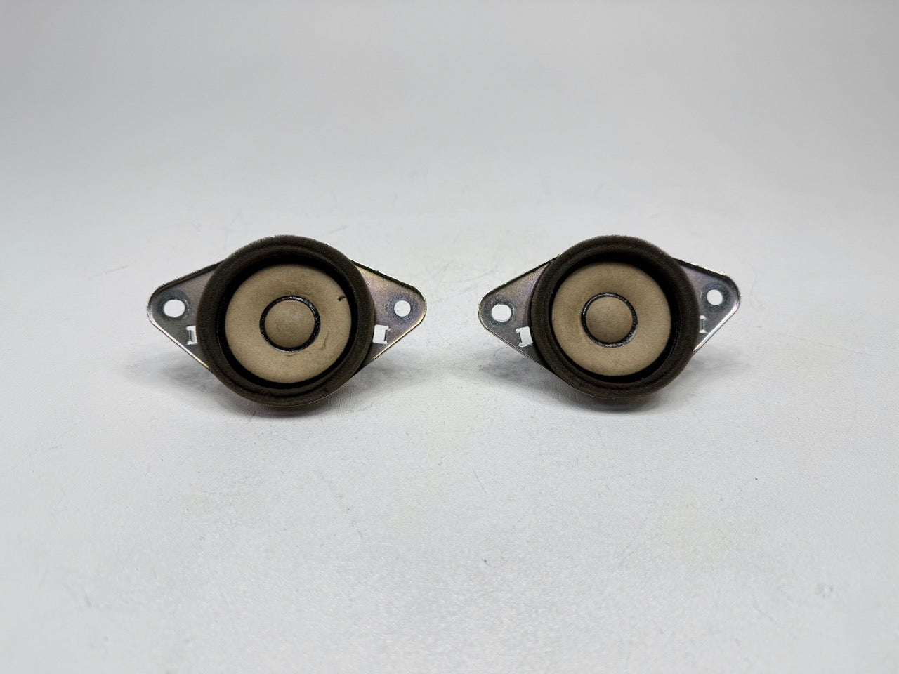 2010 - 2015 OEM TOYOTA PRIUS INTERIOR DASH AUDIO RADIO TWEETER SPEAKER SET