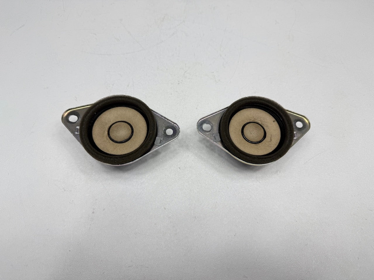 2010 - 2015 OEM TOYOTA PRIUS INTERIOR DASH AUDIO RADIO TWEETER SPEAKER SET