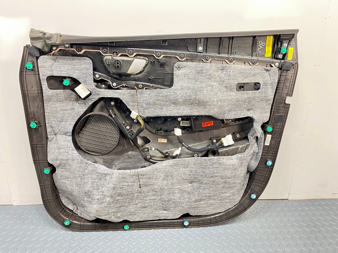 2013 - 2019 OEM HYUNDAI SANTA FE FRONT LEFT DRIVER SIDE DOOR TRIM PANEL