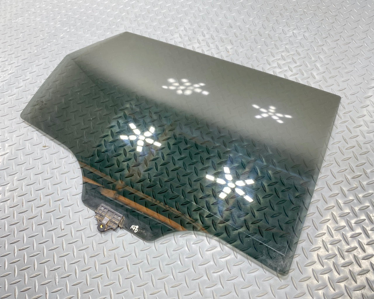2013 - 2019 OEM HYUNDAI SANTA FE REAR RIGHT PASSENGER SIDE DOOR WINDOW GLASS