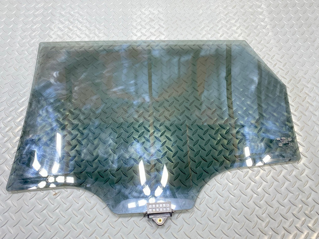 2013 - 2019 OEM HYUNDAI SANTA FE REAR RIGHT PASSENGER SIDE DOOR WINDOW GLASS