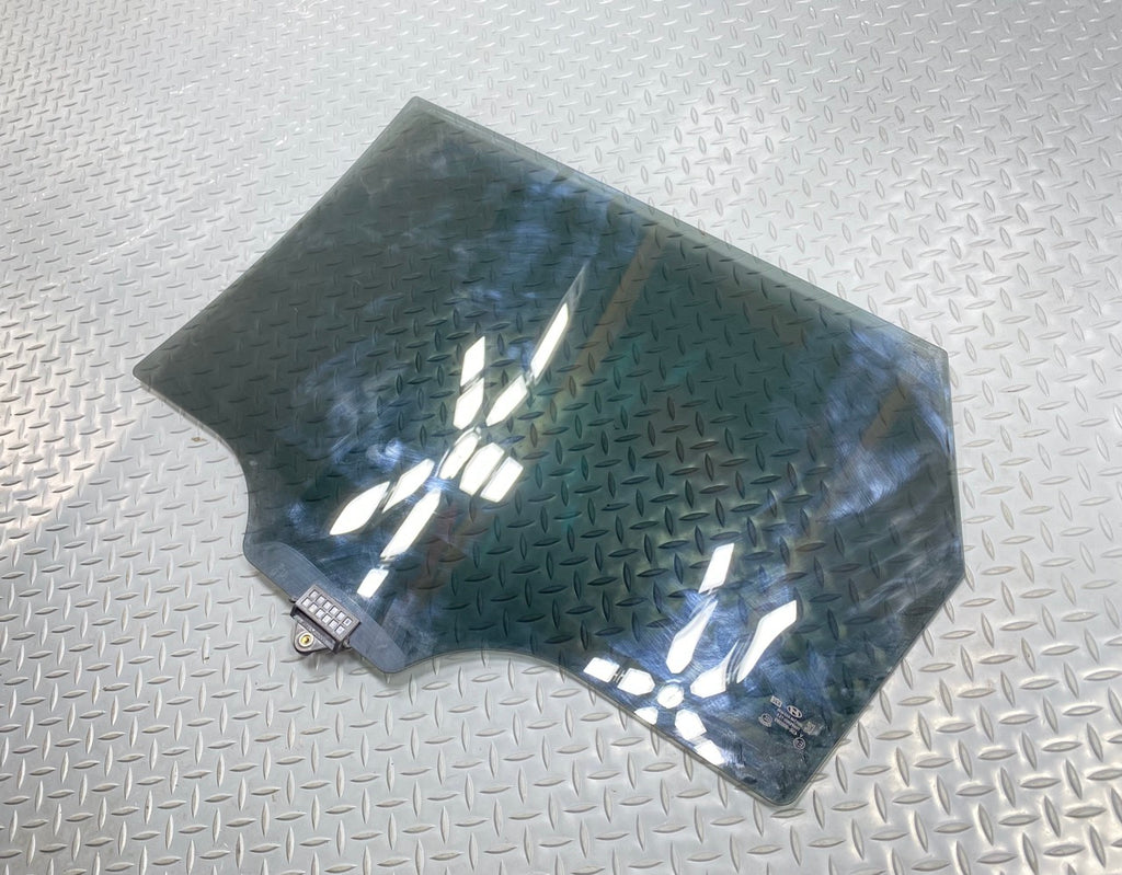 2013 - 2019 OEM HYUNDAI SANTA FE REAR RIGHT PASSENGER SIDE DOOR WINDOW GLASS