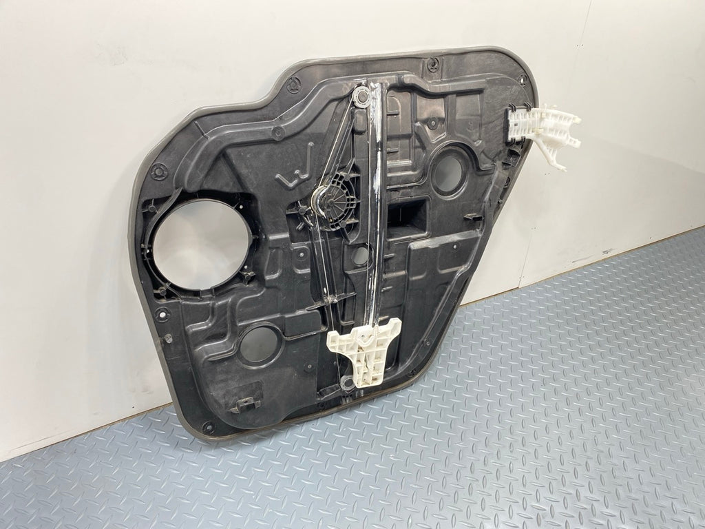 2013 - 2015 OEM HYUNDAI SANTA FE REAR LEFT SIDE DOOR WINDOW REGUALTOR PANEL