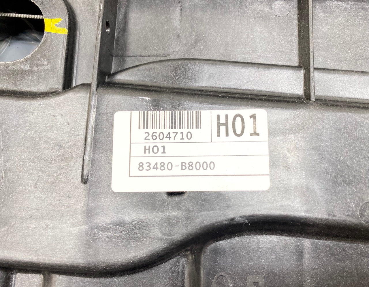 2013 - 2019 OEM HYUNDAI SANTA FE REAR RIGHT SIDE DOOR WINDOW REGUALTOR PANEL