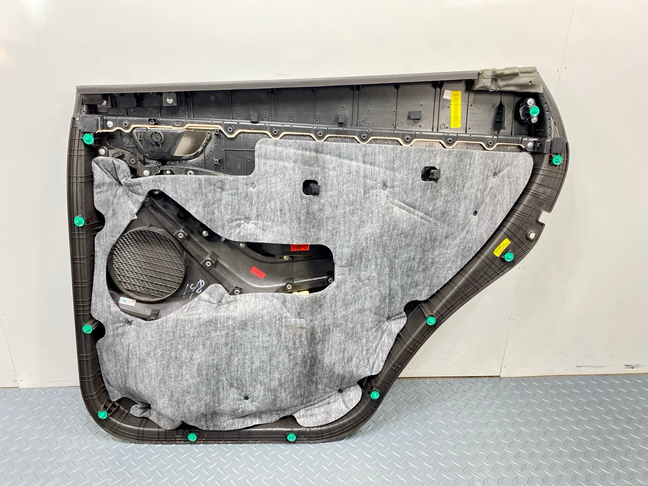 2013 - 2019 OEM HYUNDAI SANTA FE REAR LEFT DRIVER SIDE DOOR TRIM PANEL