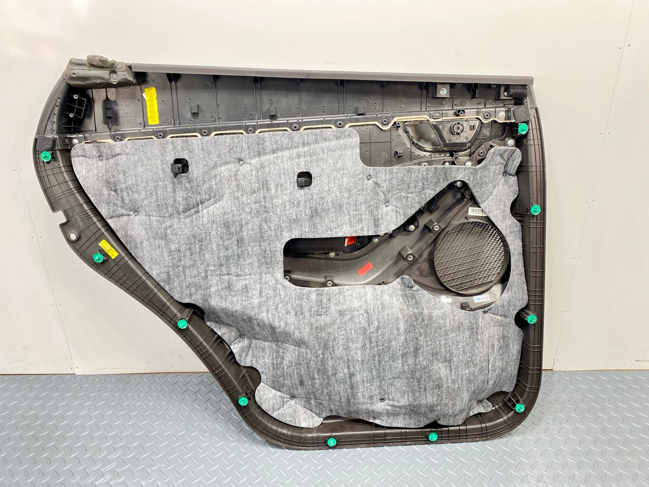 2013 - 2019 OEM HYUNDAI SANTA FE REAR RIGHT PASSENGER SIDE DOOR TRIM PANEL