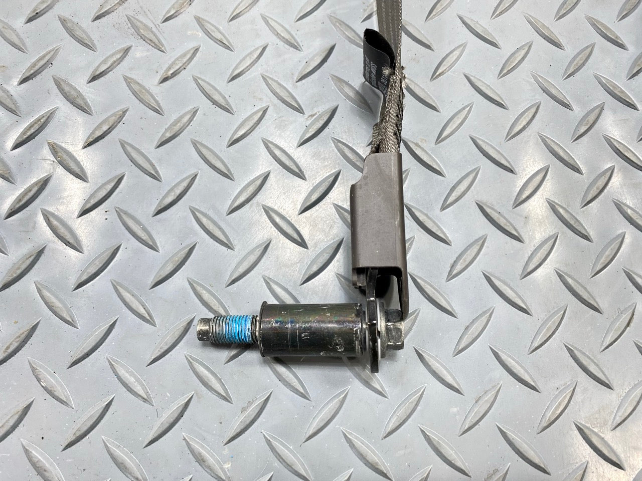 2013 - 2019 OEM HYUNDAI SANTA FE FRONT LEFT DRIVER SIDE SEAT BELT RETRACTOR