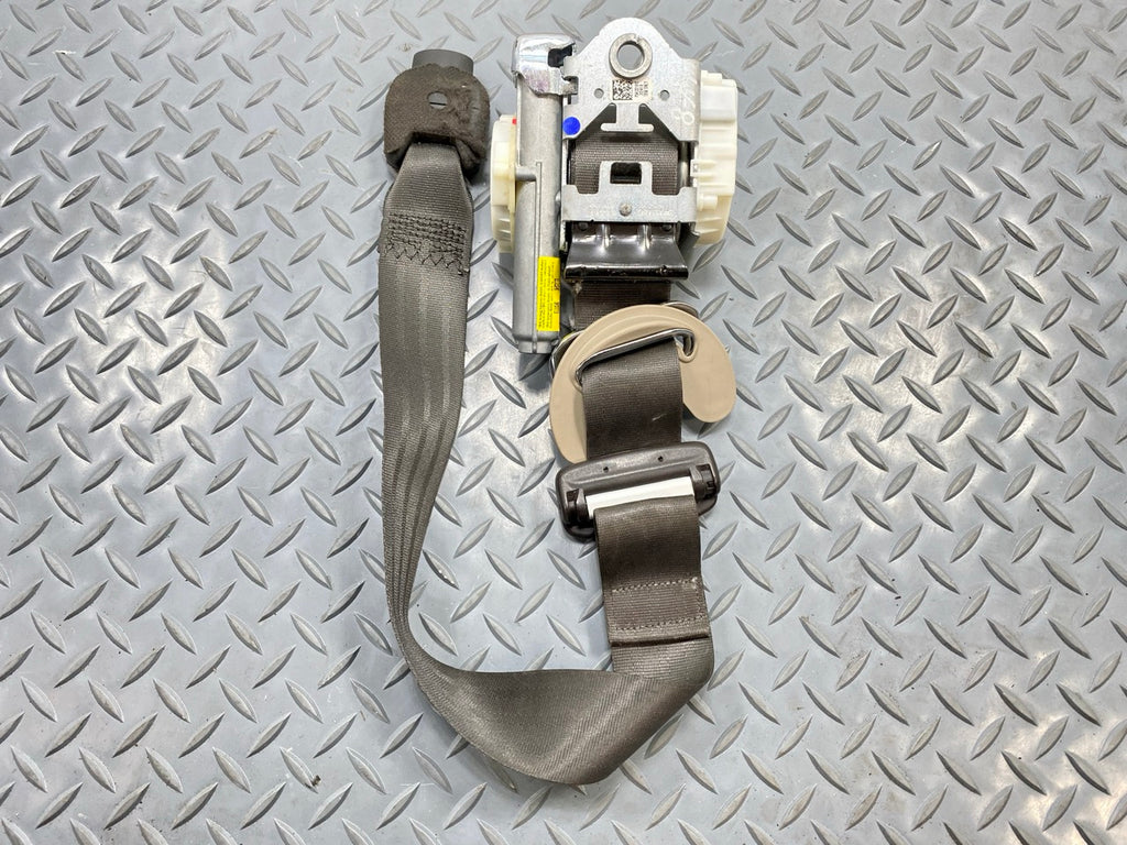 2013 - 2019 OEM HYUNDAI SANTA FE FRONT RIGHT PASSENGER SIDE SEAT BELT RETRACTOR