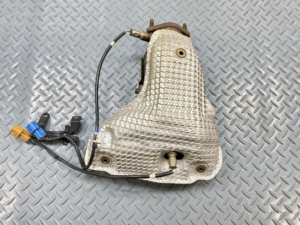2013 - 2019 OEM HYUNDAI SANTA FE RIGHT SIDE EXHAUST MANIFOLD WITH HEAT SHIELD