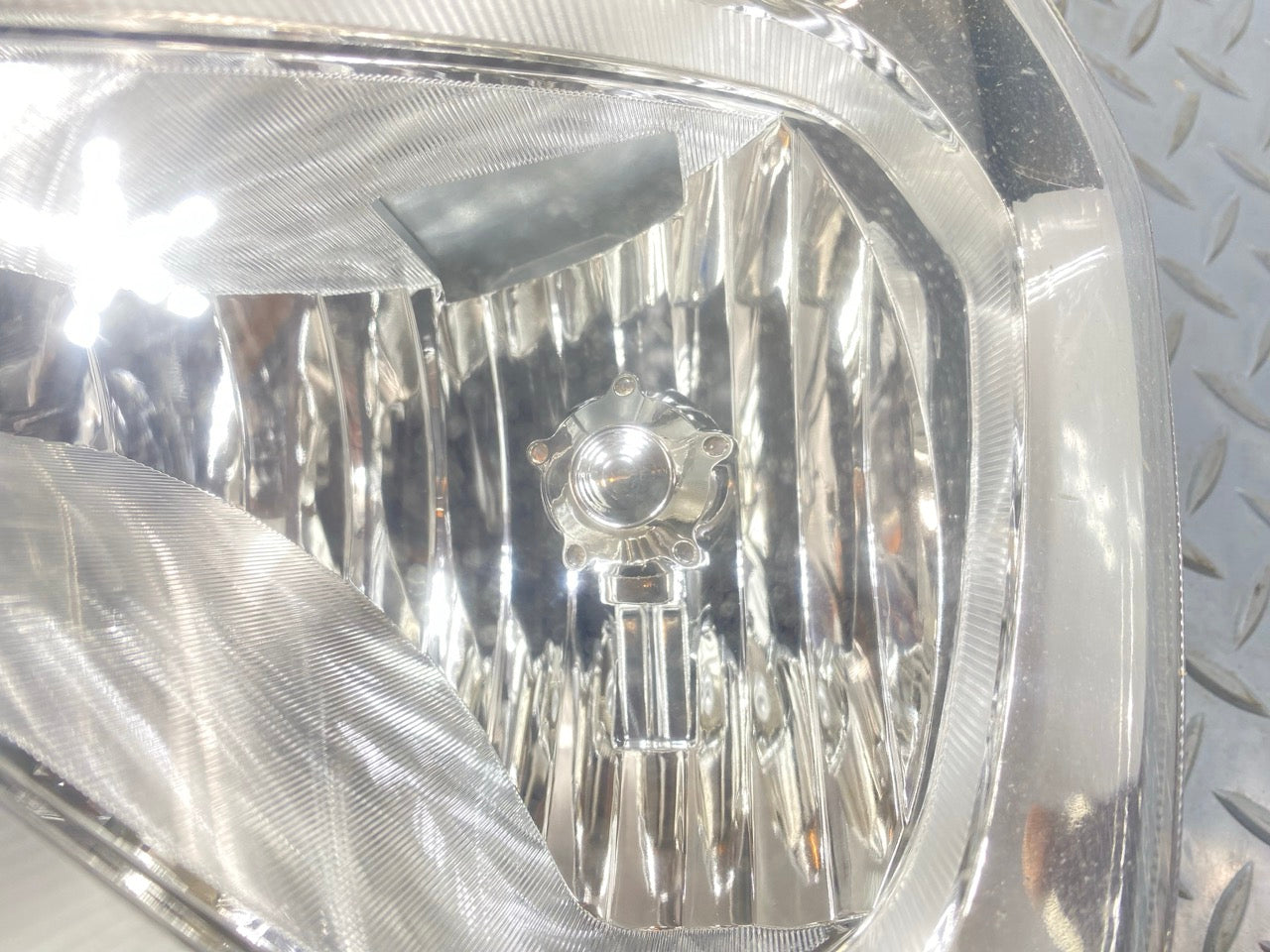 2013 - 2019 OEM HYUNDAI SANTA FE FRONT LEFT FENDER MOUNTED TURN SIGNAL LIGHT