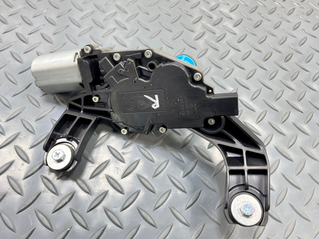 2013 - 2019 OEM HYUNDAI SANTA FE REAR WINDSHIELD WIPER MOTOR