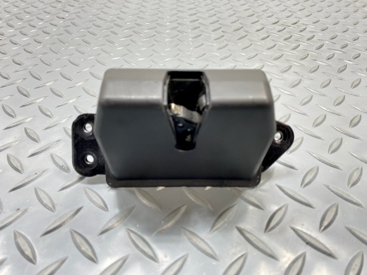 2013 - 2019 OEM HYUNDAI SANTA FE REAR TRUNK TAILGATE LOCK LATCH ACTUATOR