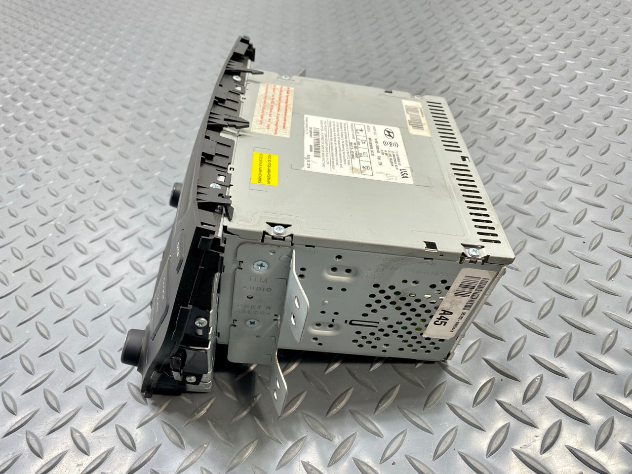 2013 - 2019 OEM HYUNDAI SANTA FE US MARKET RADIO STEREO CD PLAYER RECEIVER