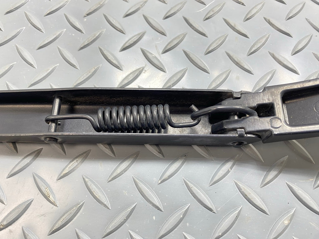 13 - 19 OEM HYUNDAI SANTA FE FRONT RIGHT WINDSHIELD WASHER WIPER ARM AND BLADE