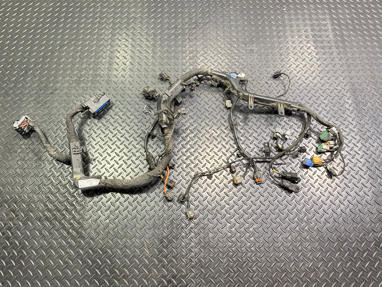2013 - 2019 OEM HYUNDAI SANTA FE ENGINE CONTROL WIRE HARNESS