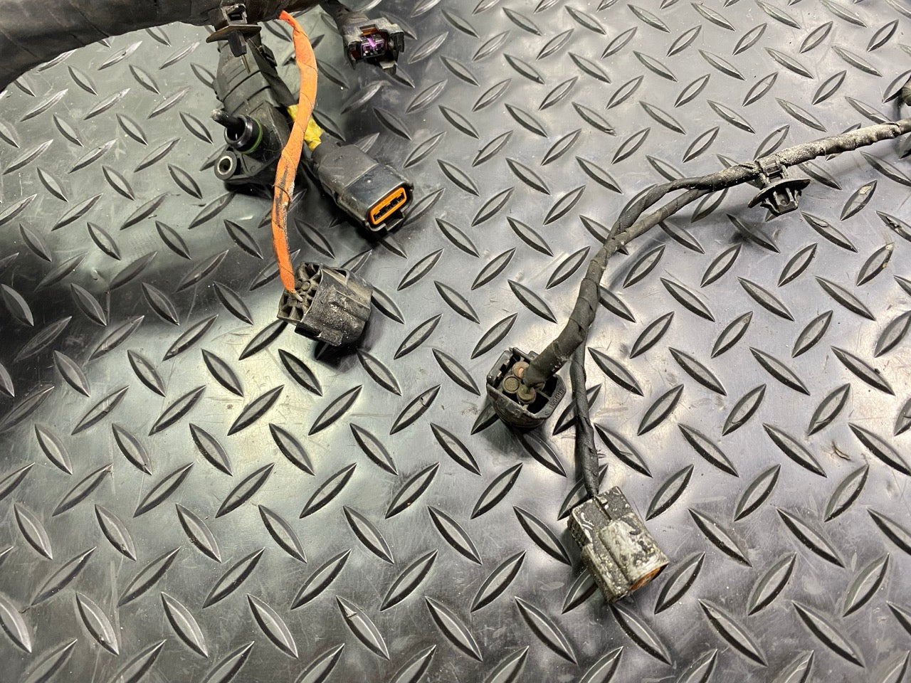2013 - 2019 OEM HYUNDAI SANTA FE ENGINE CONTROL WIRE HARNESS