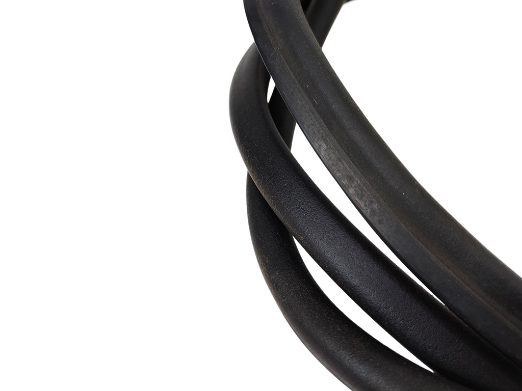 10 - 12 OEM BMW 750i XDRIVE ENGINE BONNET HOOD WEATHER SEAL RUBBER GASKET STRIP