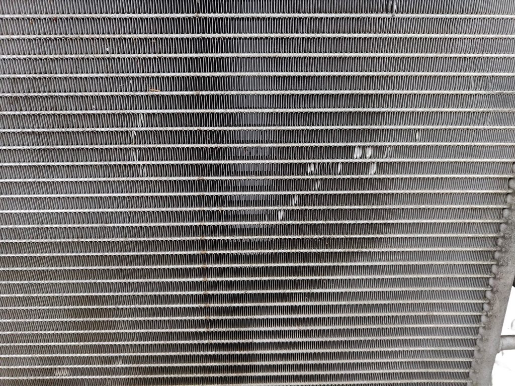 2010 - 2013 OEM LAND ROVER RANGE ROVER SPORT AC CONDENSER RADIATOR