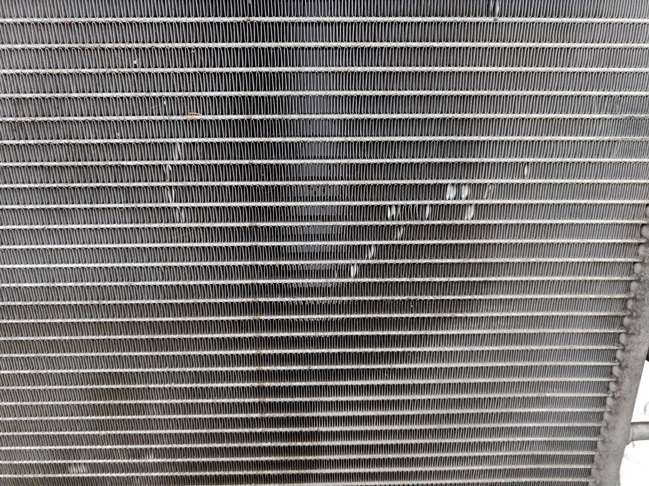 2010 - 2013 OEM LAND ROVER RANGE ROVER SPORT AC CONDENSER RADIATOR