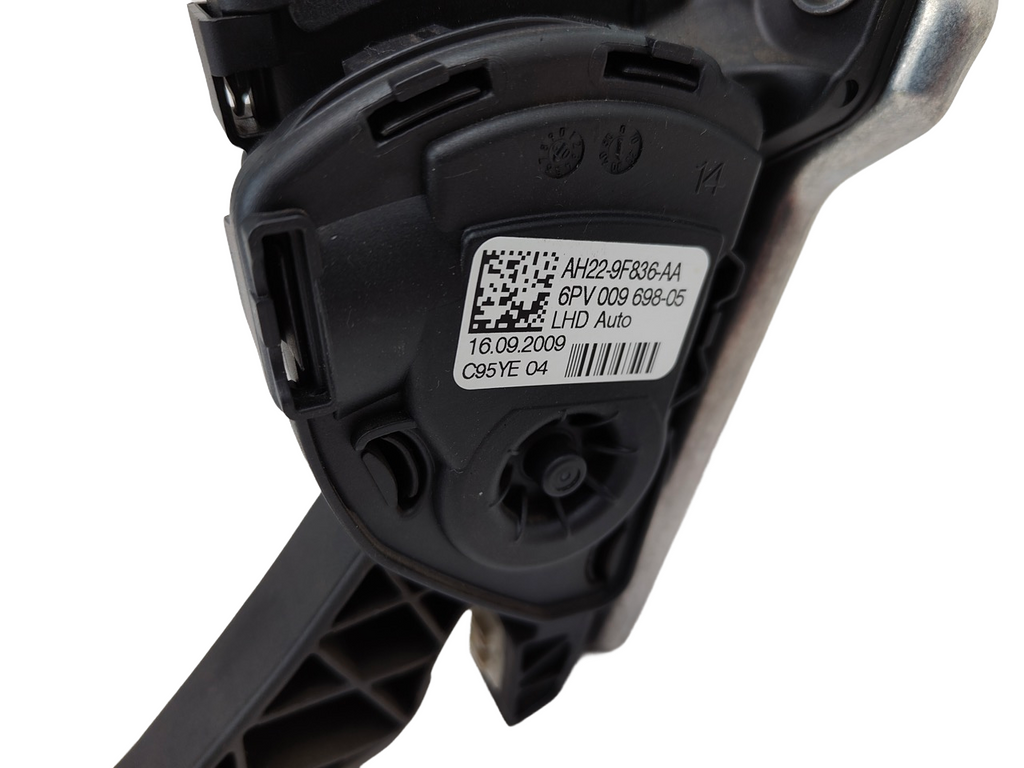 2010 - 2013 OEM LAND ROVER RANGE ROVER SPORT ACCELERATOR GAS PEDAL ASSEMBLY