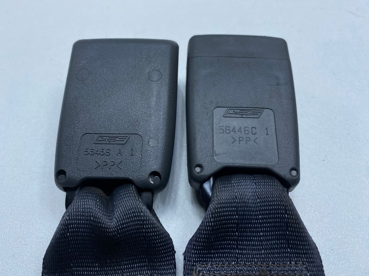 05 - 06 OEM TOYOTA TUNDRA REAR LEFT DRIVER SIDE SEAT BELT RETRACTOR WITH BUCKLE