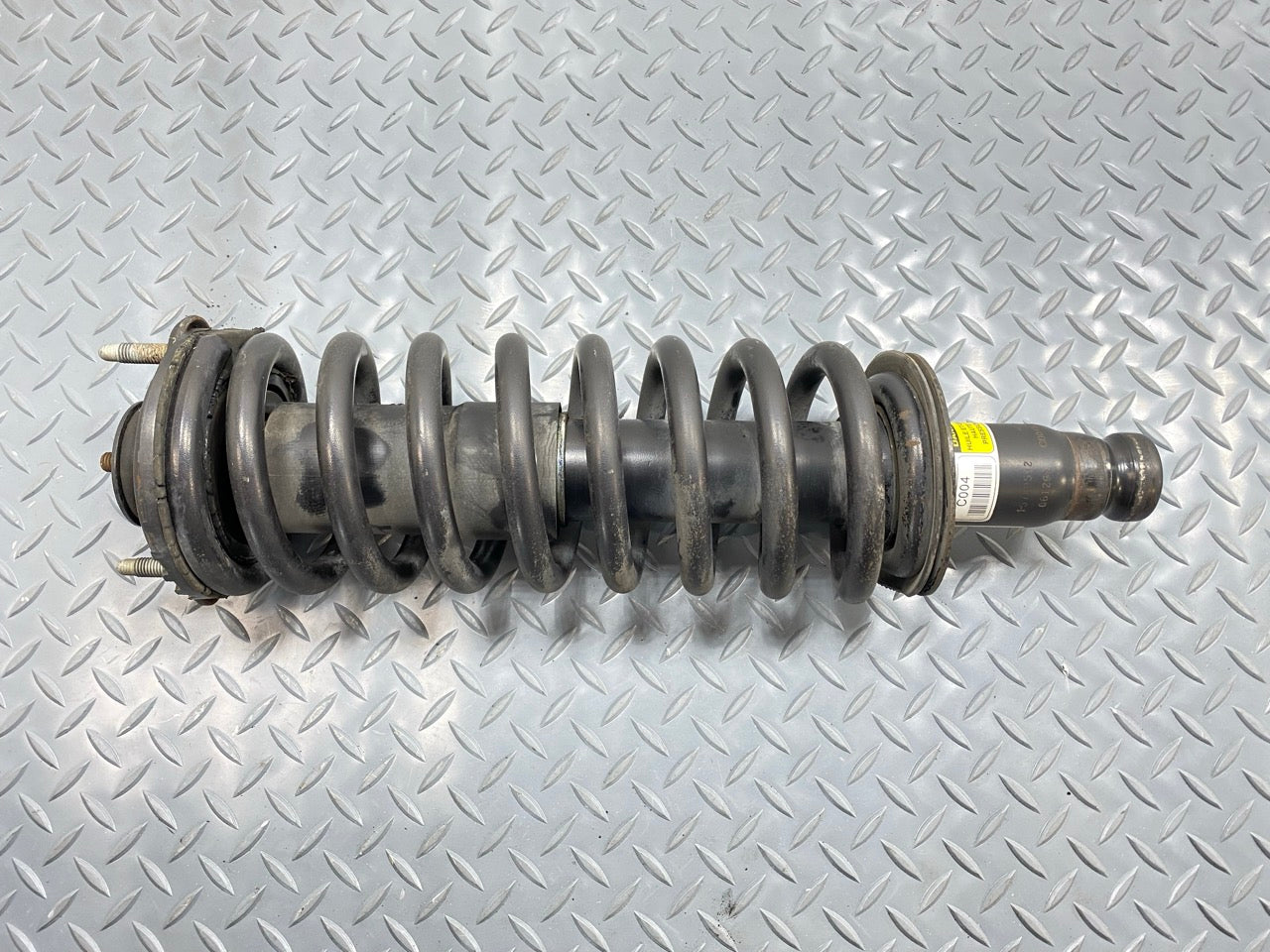 05 - 07 OEM CHEVROLET TRAILBLAZER FRONT LEFT DRIVER SIDE SHOCK STRUT ABSORBER