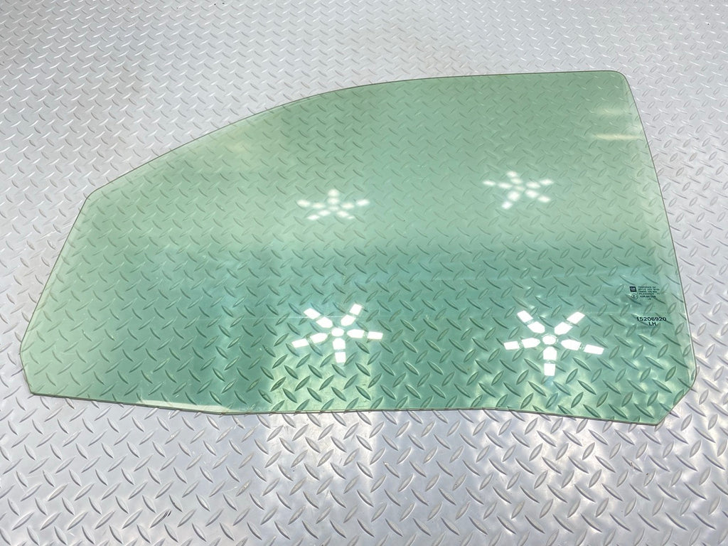 05 - 07 OEM CHEVROLET TRAILBLAZER FRONT LEFT DRIVER SIDE DOOR WINDOW GLASS