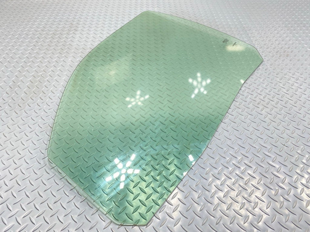 05 - 07 OEM CHEVROLET TRAILBLAZER FRONT LEFT DRIVER SIDE DOOR WINDOW GLASS
