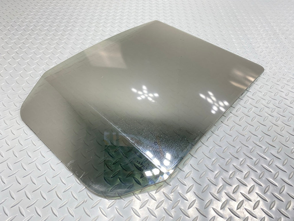 05 - 07 OEM CHEVROLET TRAILBLAZER REAR RIGHT PASSENGER SIDE DOOR WINDOW GLASS
