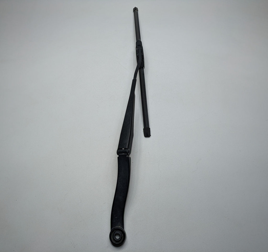 2005 - 2007 OEM CADILLAC CTS FRONT LEFT SIDE WINDSHIELD WIPER ARM WITH BLADE
