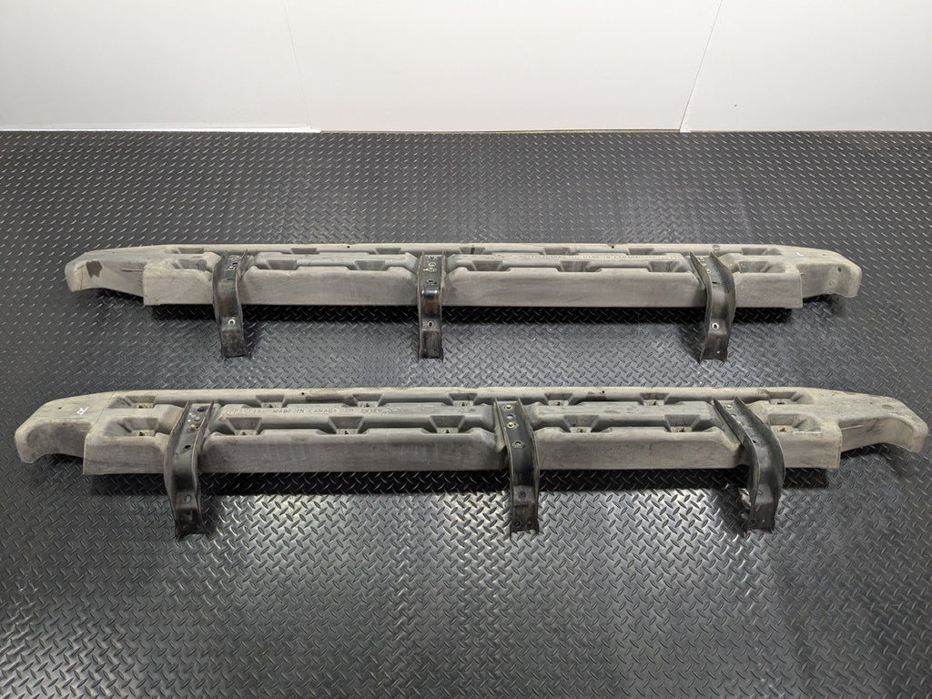 05 - 07 OEM NISSAN ARMADA LEFT AND RIGHT SIDE RUNNING BOARD STEP PAD ASSEMBLY