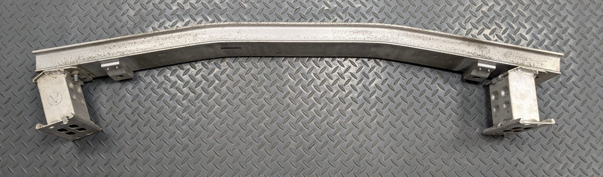 10 - 11 OEM TOYOTA PRIUS FRONT BUMPER REINFORCEMENT IMPACT BAR REBAR ASSEMBLY