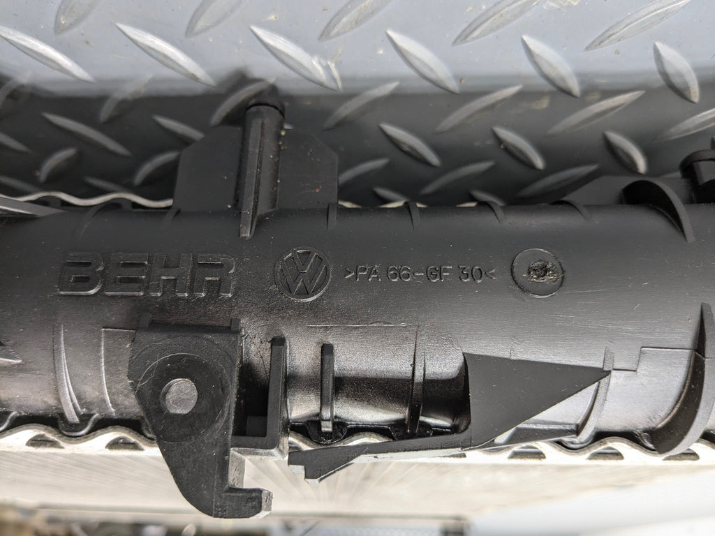 2004 - 2006 OEM PORSCHE CAYENNE V6 ENGINE MOTOR COOLANT COOLING RADIATOR