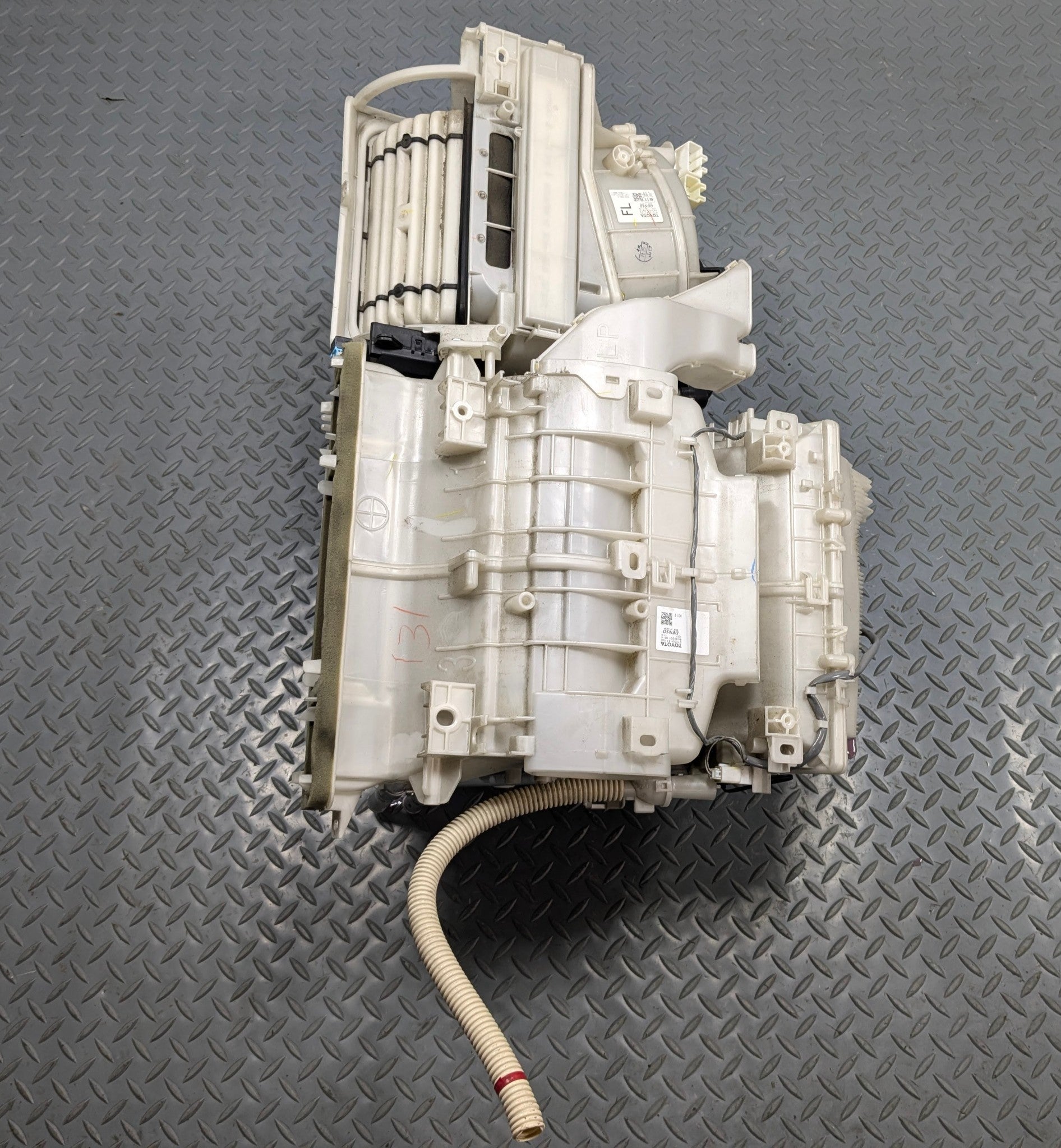 10 - 11 OEM TOYOTA PRIUS HVAC AC EVAPORATOR CLIMATE TEMPERATURE HEATER ASSEMBLY