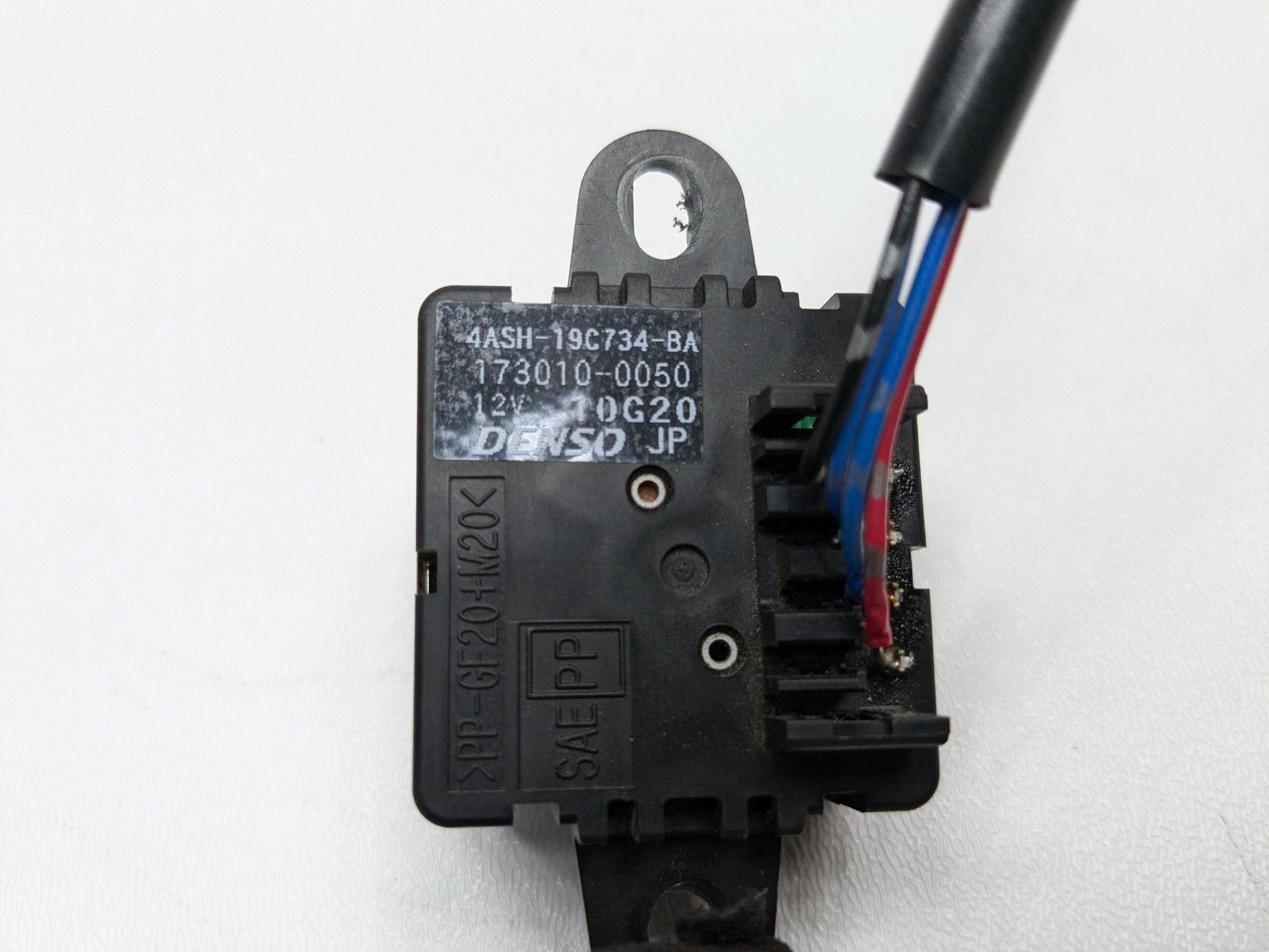 2005 - 2007 OEM NISSAN ARMADA AC HEATER CLIMATE CONTROL TEMPERATURE SENSOR