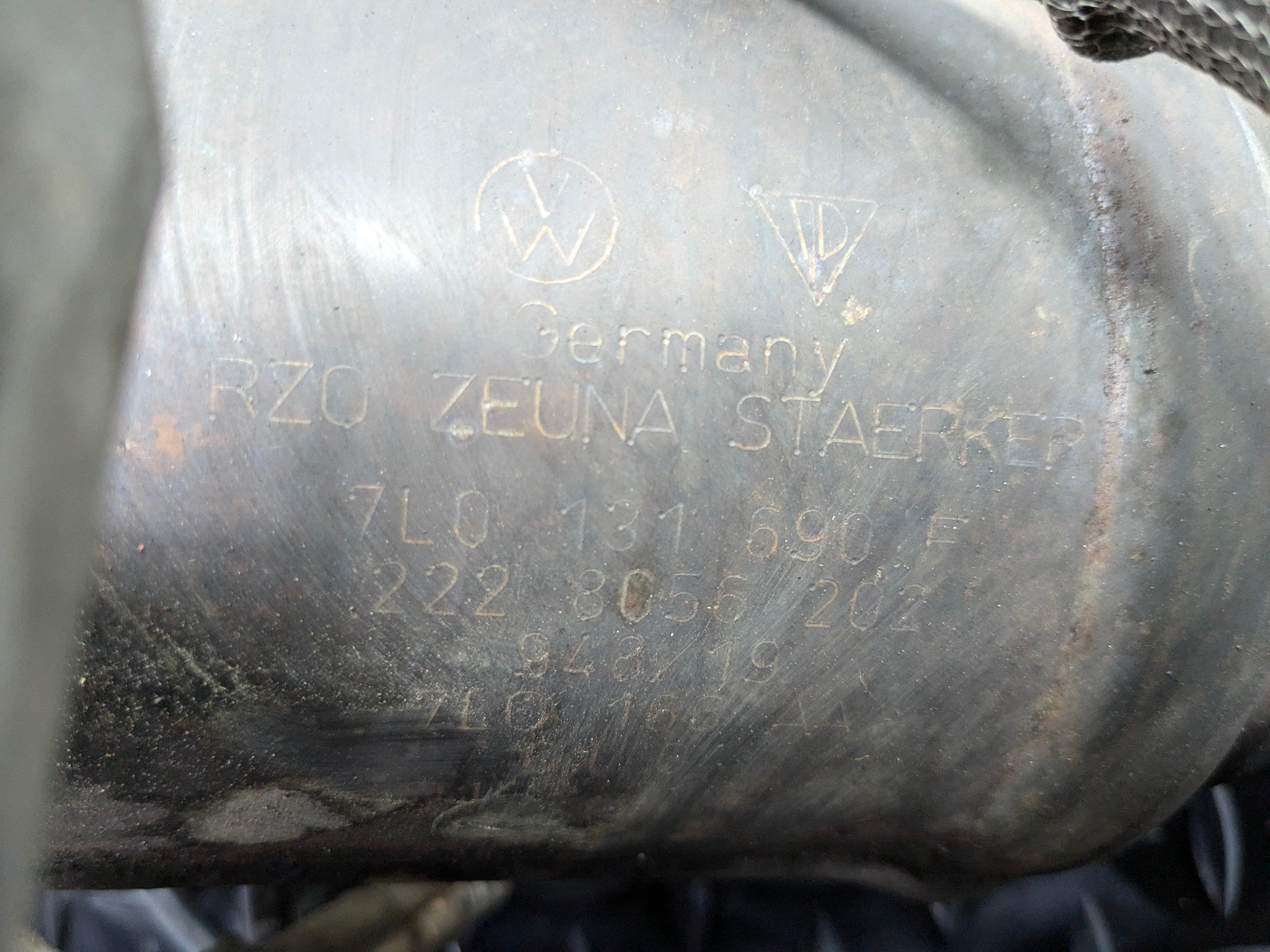 2004 - 2006 OEM PORSCHE CAYENNE V6 EXHAUST MANIFOLD DOWNPIPE