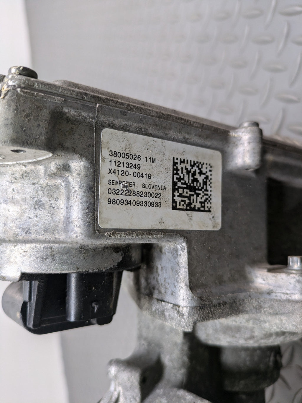 2014 - 2017 MINI COOPER OEM POWER STEERING GEAR RACK AND PINION ASSEMBLY
