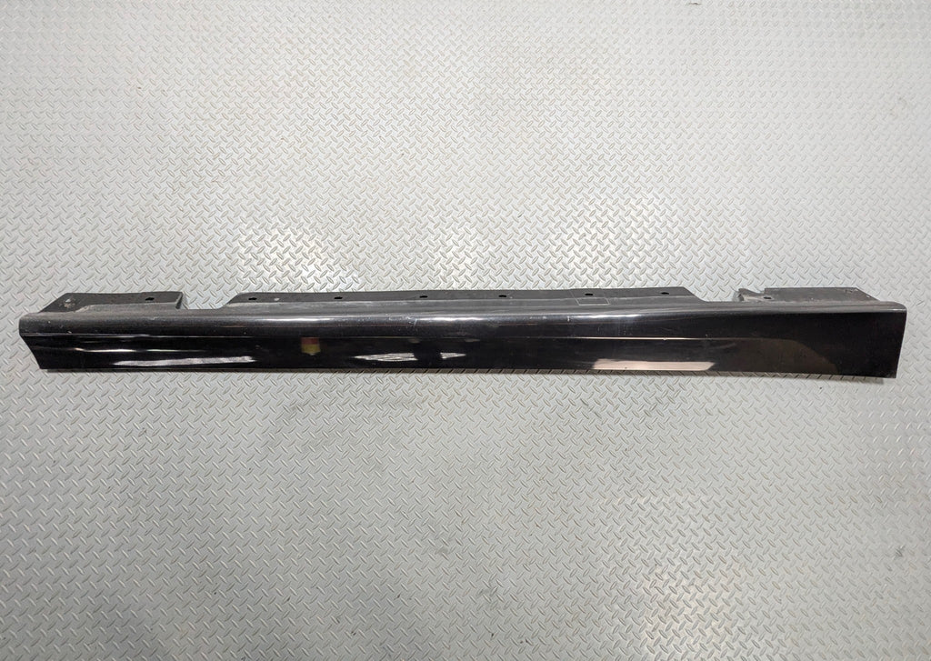 06 - 08 OEM BMW 328I RIGHT PASSENGER SIDE ROCKER MOLDING SKIRT COVER PANEL BLACK