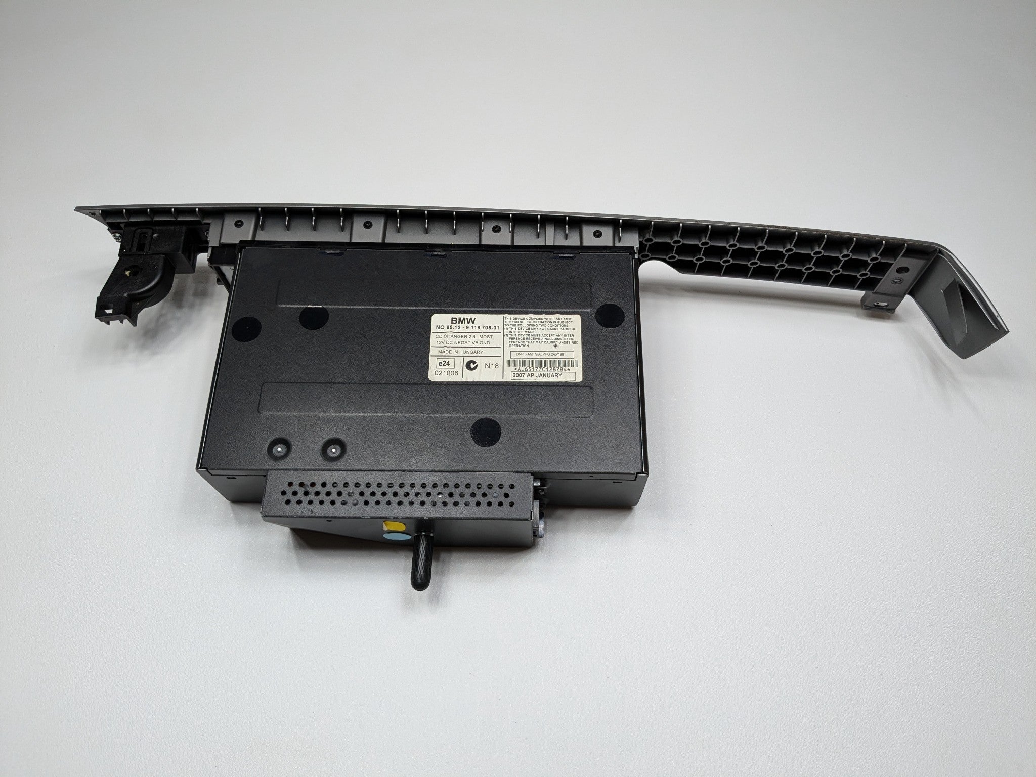 2006 - 2008 OEM BMW 750LI AUDIO EQUIPMENT RADIO REMOTE CD MUSIC 6 DISC CHANGER