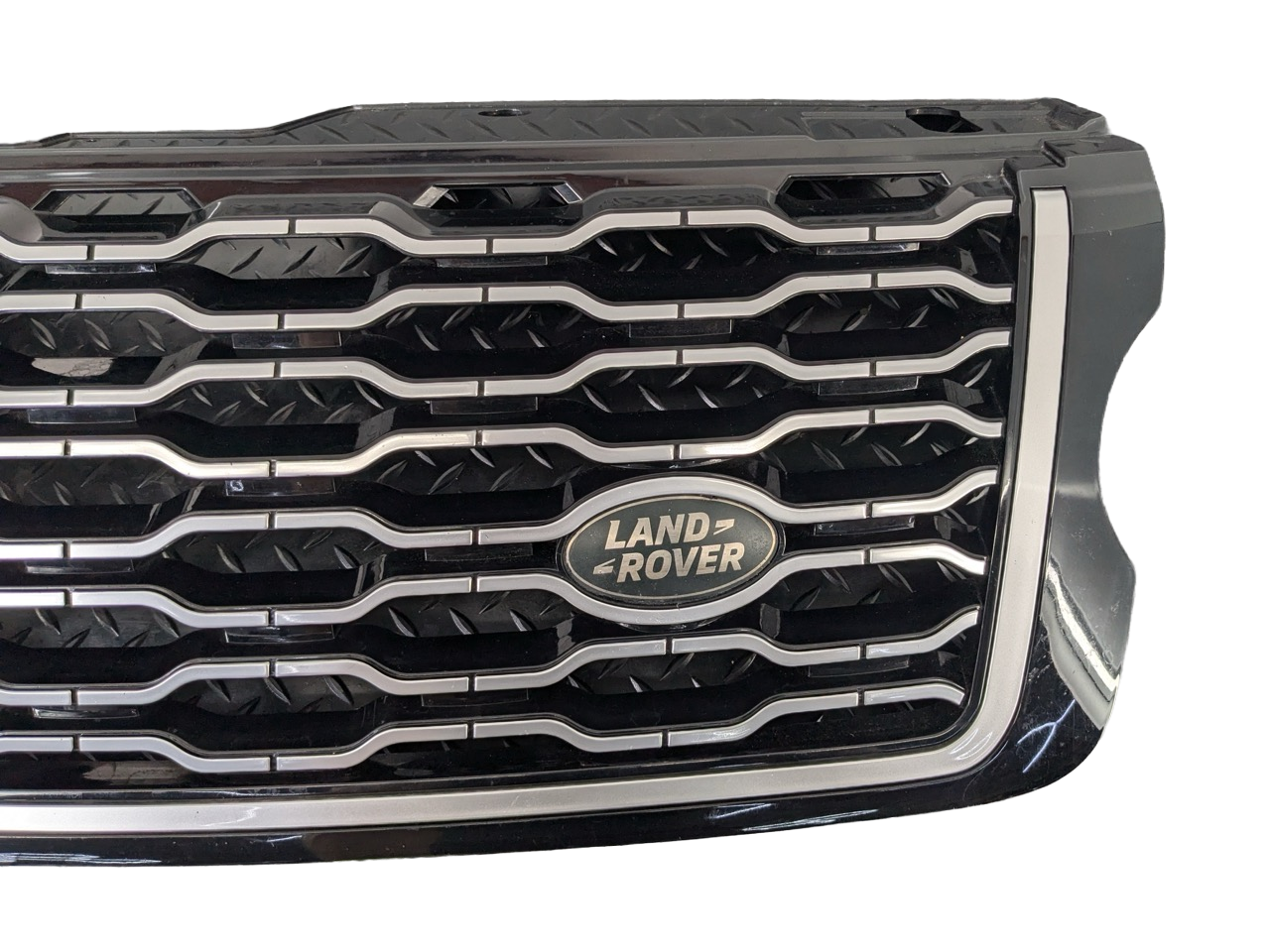 2013 - 2017 LAND ROVER RANGE ROVER OEM FRONT UPPER BUMPER CENTER GRILLE ASSEMBLY