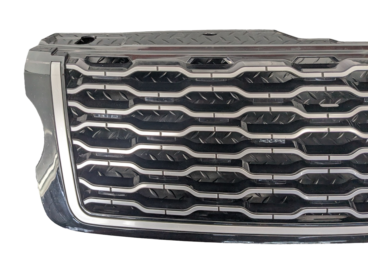 2013 - 2017 LAND ROVER RANGE ROVER OEM FRONT UPPER BUMPER CENTER GRILLE ASSEMBLY