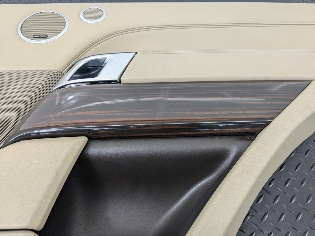 2013 - 2017 LAND ROVER RANGE ROVER OEM REAR RIGHT PASSENGER SIDE DOOR TRIM PANEL