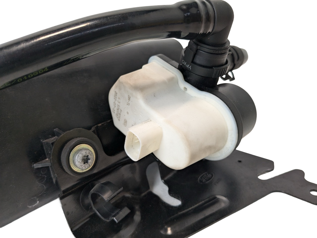 2013 - 2017 LAND ROVER RANGE ROVER OEM FUEL VAPOR EVAPORATOR CANISTER