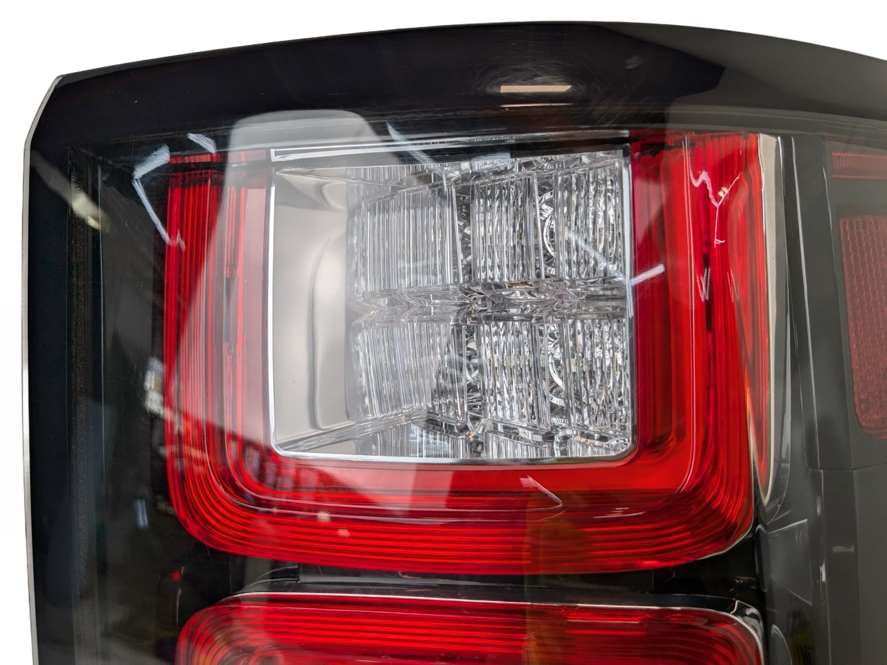 13 - 17 LAND ROVER RANGE ROVER OEM REAR RIGHT PASSENGER SIDE TAIL LIGHT ASSEMBLY