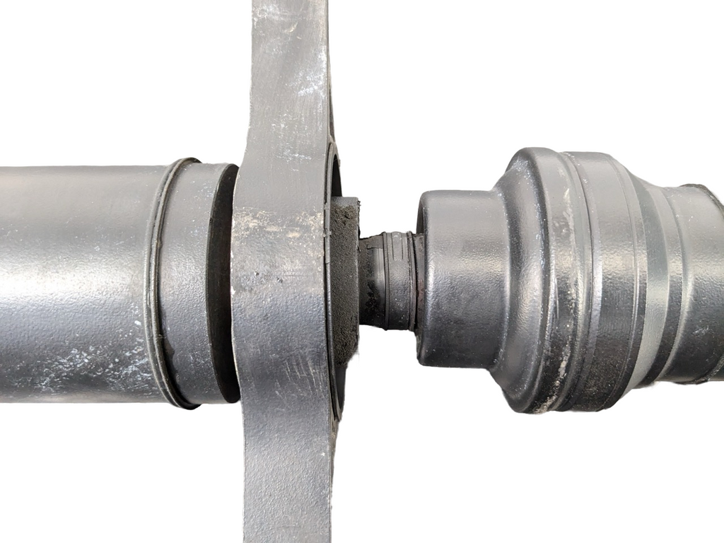 13 - 17 OEM LAND ROVER RANGE ROVER REAR DRIVE SHAFT CARDAN PROPELLER ASSEMBLY