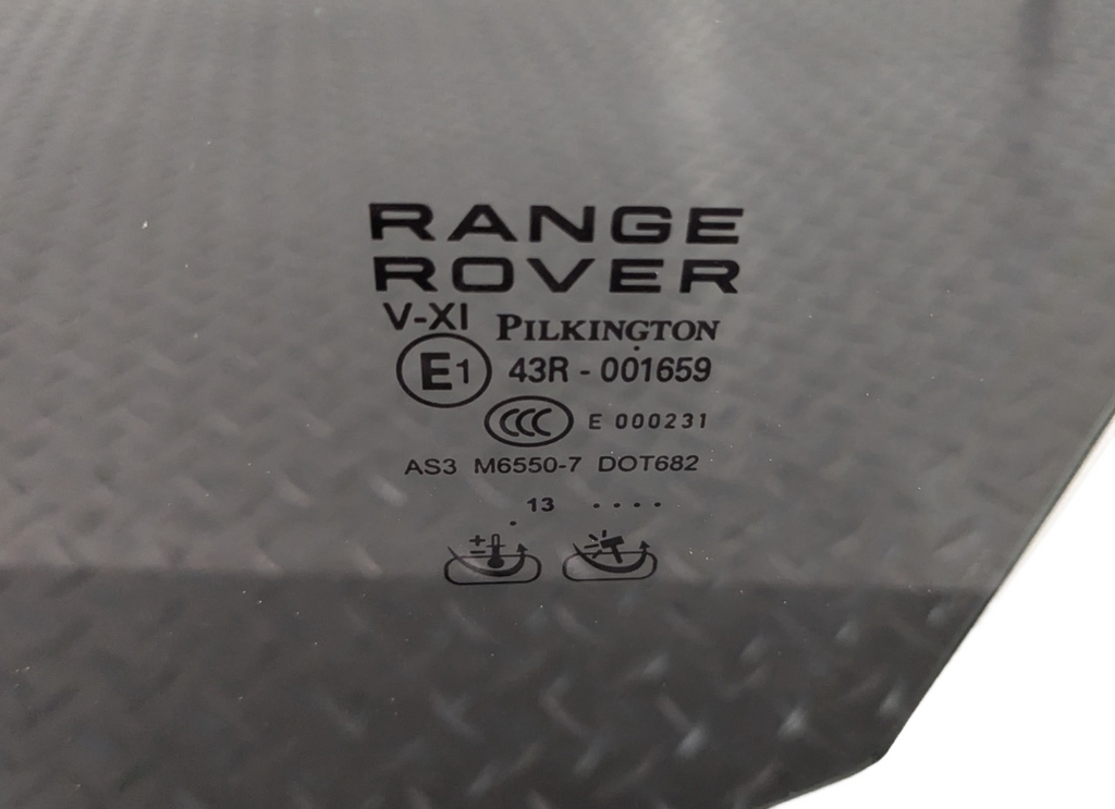 2013 - 2017 LAND ROVER RANGE ROVER OEM REAR LEFT DOOR WINDOW TINTED GLASS