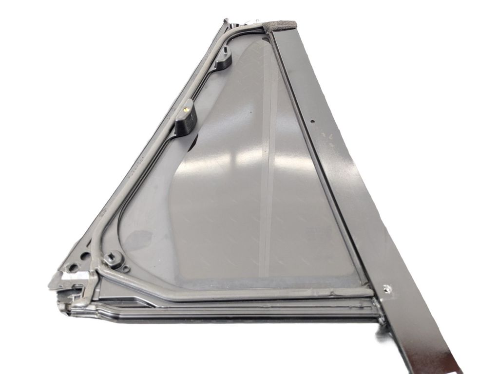 2013 - 2017 LAND ROVER RANGE ROVER OEM REAR LEFT SIDE DOOR VENT WINDOW GLASS