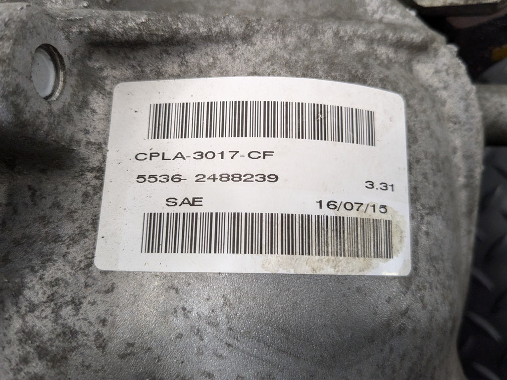 2013 - 2017 LAND ROVER RANGE ROVER OEM FRONT DIFFERENTIAL AXLE CARRIER ASSEMBLY